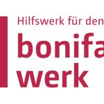 Bonifatiuswerk logo, toetades Eesti katoliku noorte tegevust.